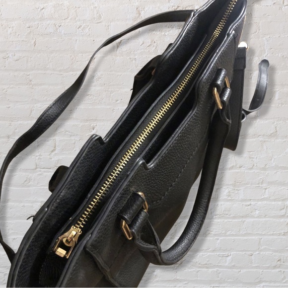 Madison West leather crossbody - Picture 2 of 4